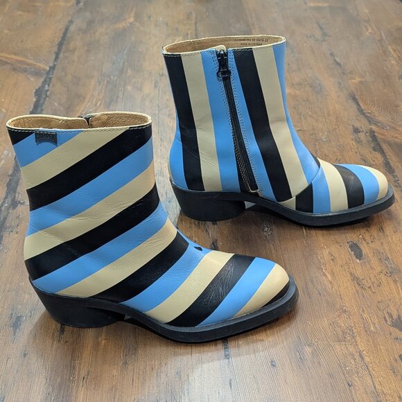 Leather, low-heeled boots - Size 38, 3 colours. Striking, practical, fun. - Picture 1 of 8